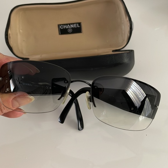 CHANEL sunglasses! - Picture 12 of 12